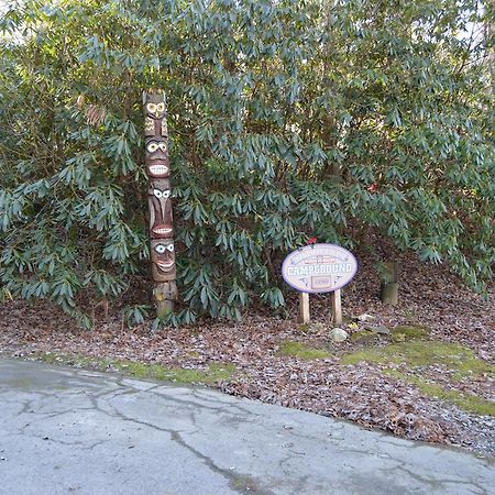 Linville Falls Campground, RV Park,&Cabins Extérieur photo
